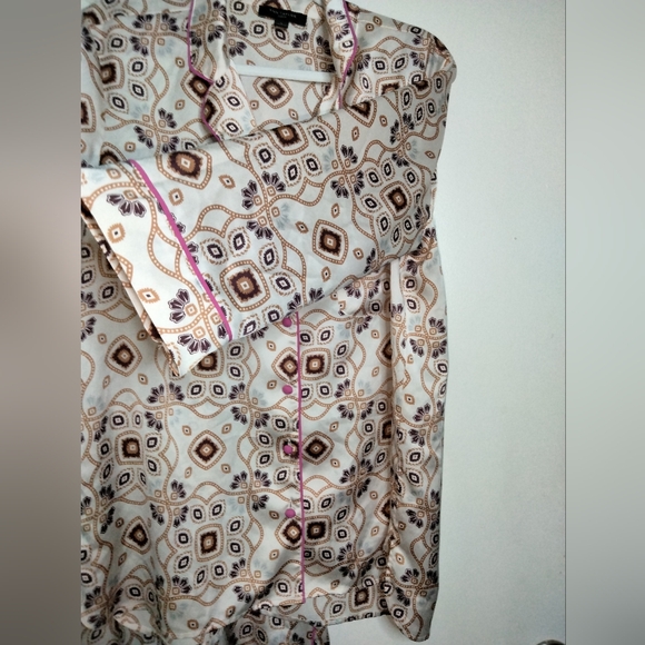 Ann Taylor (Size L) Multicolored Medallion Pattern (2PC) Matching Pajama Set - Picture 6 of 16